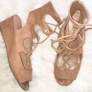 ♦️Strap camel color sandals sz 8